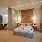 Granaria Chmielna 110 By Alqueen דירה *