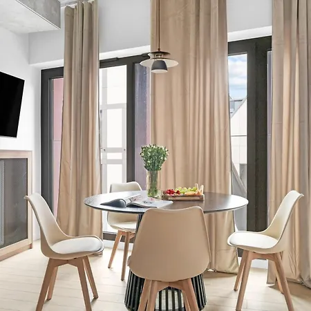Granaria Chmielna 110 By Alqueen Apartman