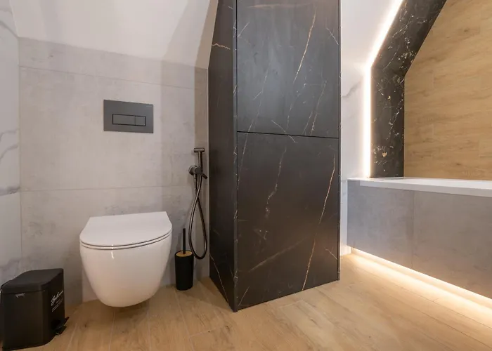 Granaria Chmielna 110 By Alqueen Apartman *