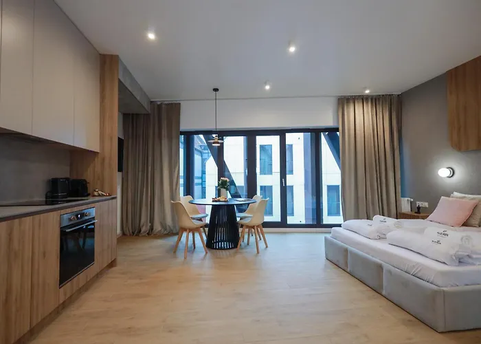 Apartment Granaria Chmielna 110 By Alqueen