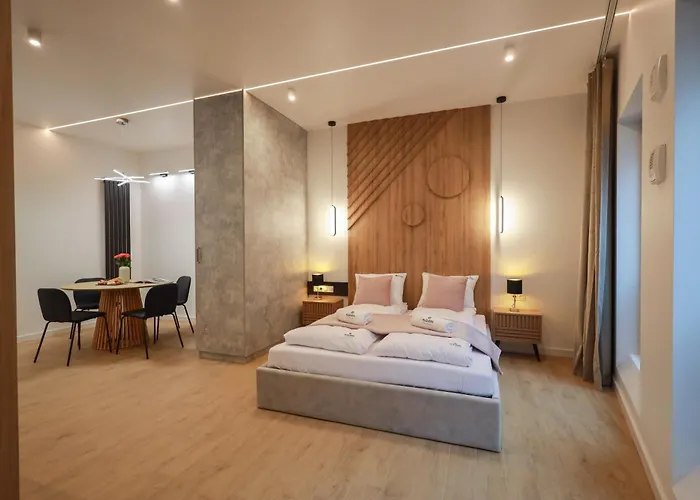 Granaria Chmielna 110 By Alqueen Apartament *