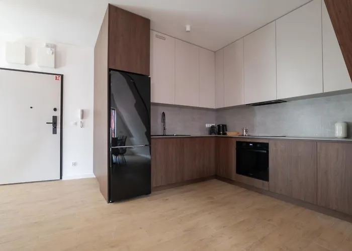 Apartment Granaria Chmielna 110 By Alqueen